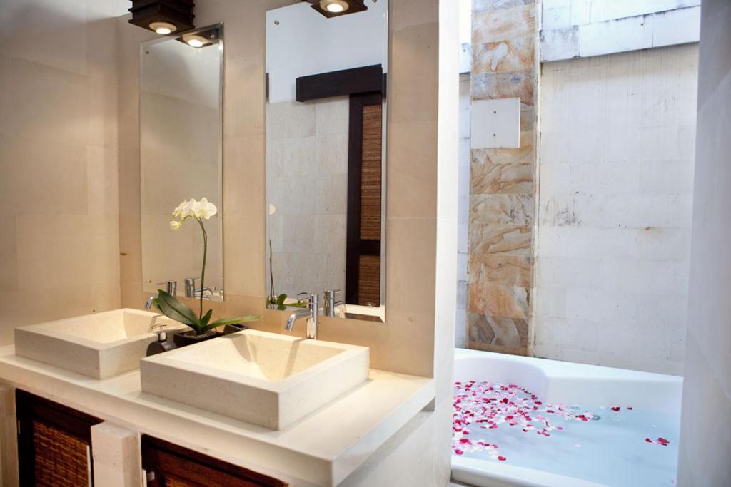 Metana By 88 Villa Seminyak (Bali)